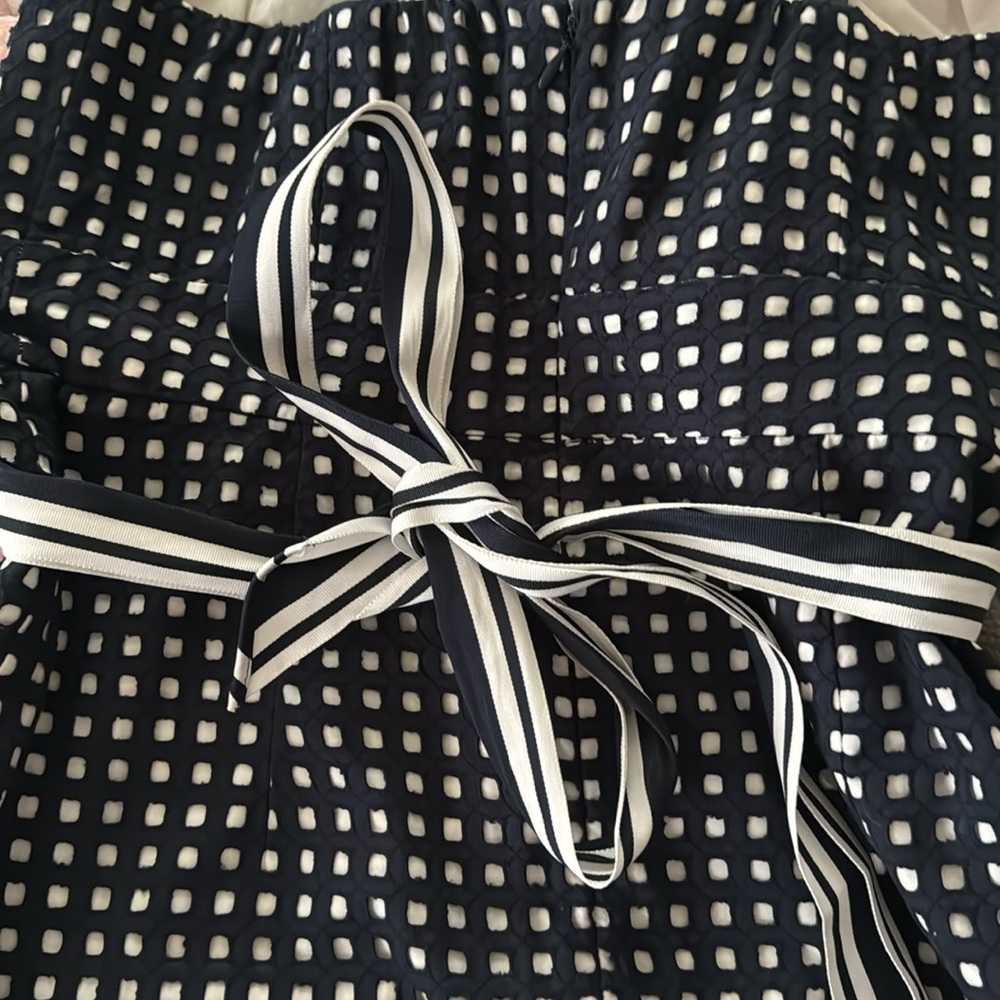 Vineyard Vines size 8 strapless dress - Picture 3 of 4